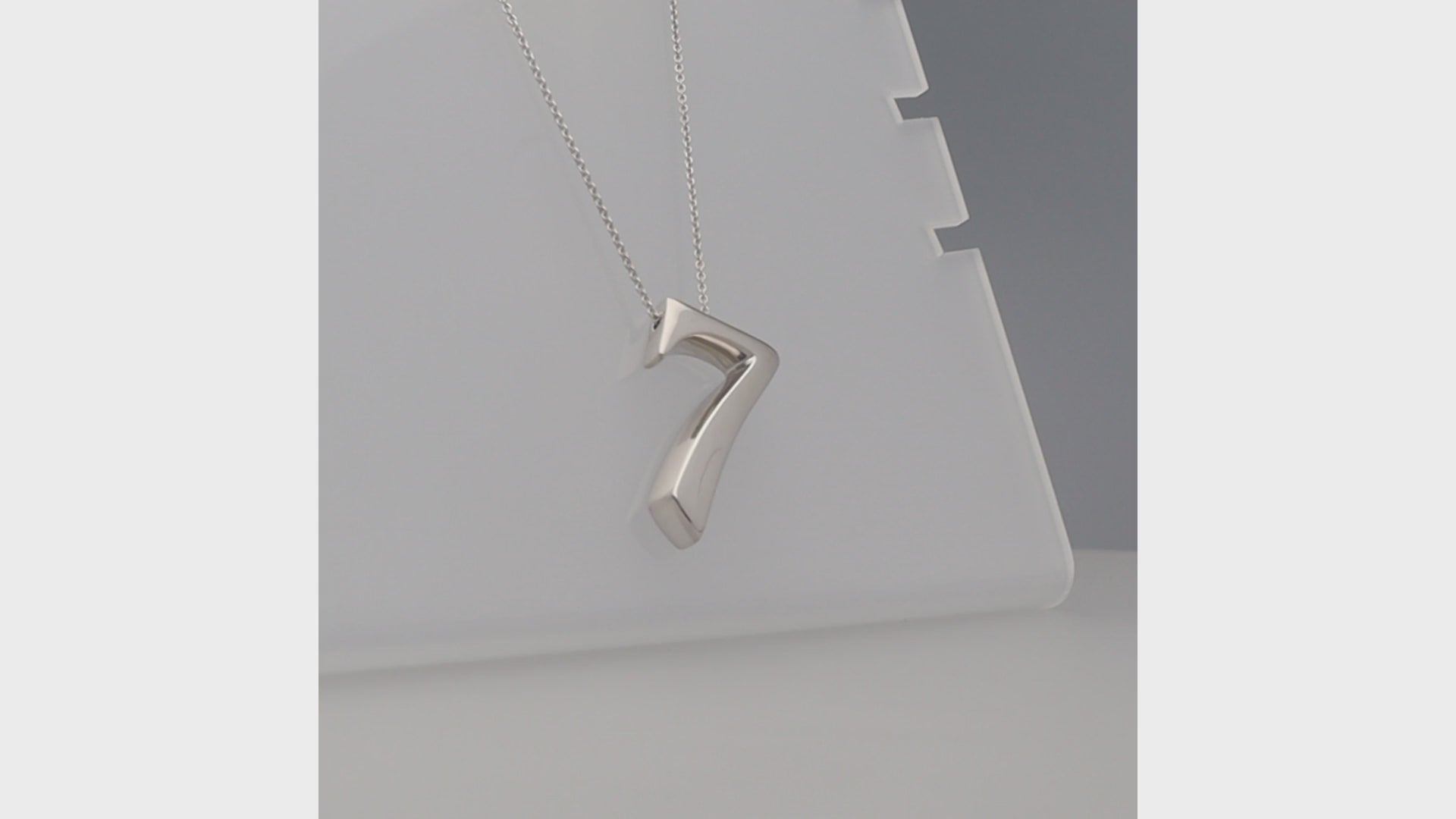 FRANCK MULLER Gold Talisman Number Pendant No.7 Necklace